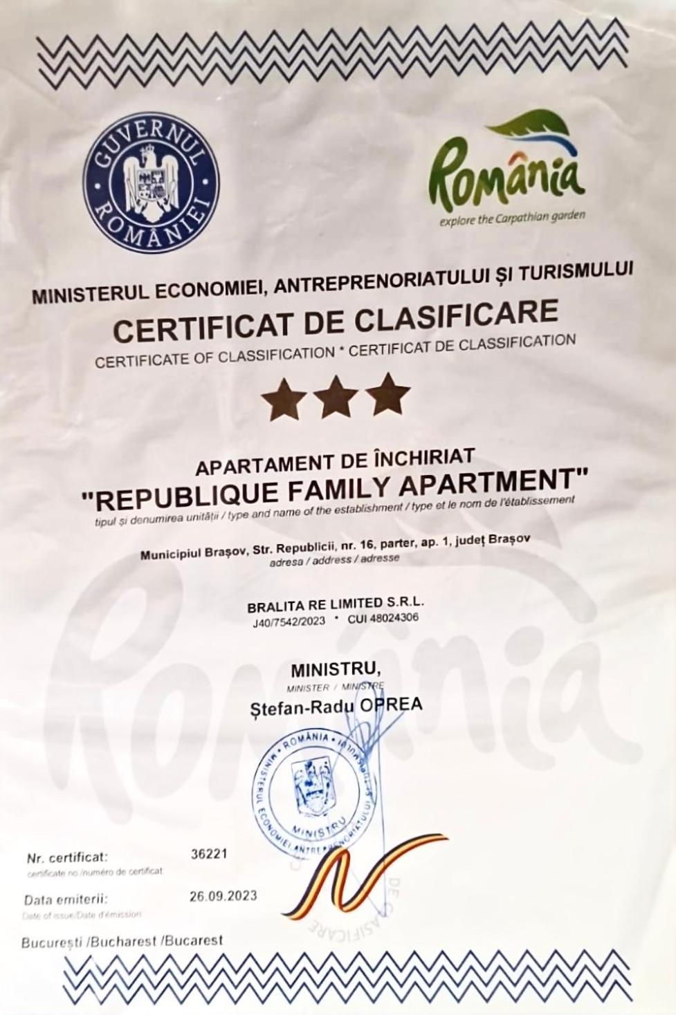Republique Family *